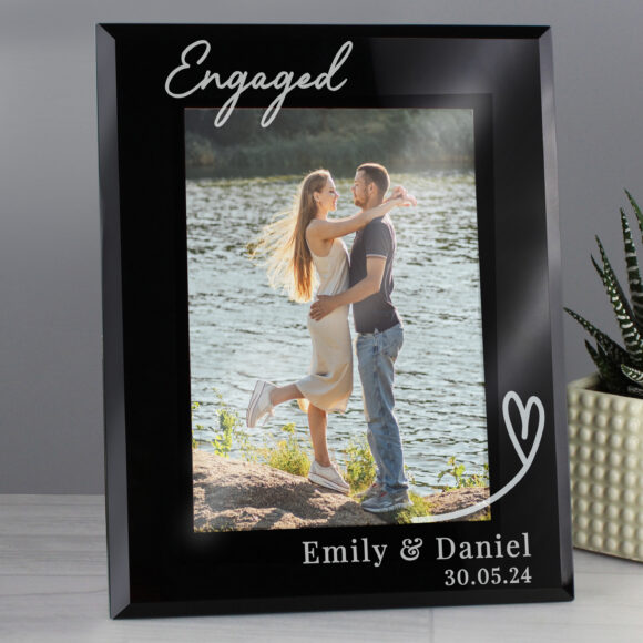 Personalised Heart Black Glass 7x5 Photo Frame